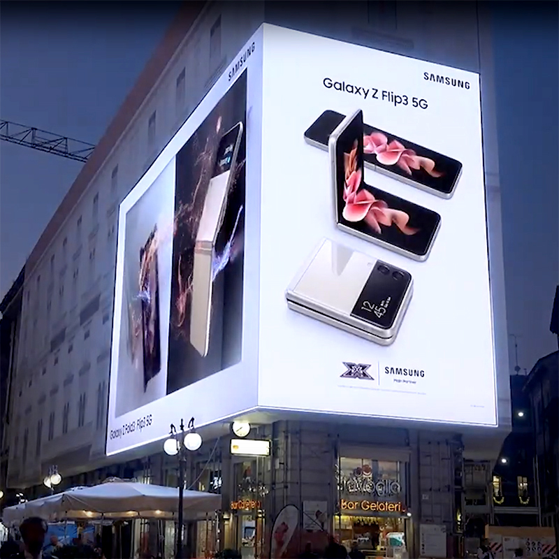 OUTDOOR & MAXI AFFISSIONI - US UP & Below the line - SAMSUNG